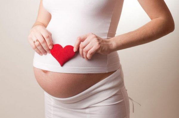 Cách tẩy lông vùng kín an toàn khi mang thai mẹ bầu cần biết